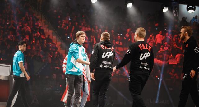 据相关人士透露，LCK和10家俱乐部战队经过持续讨论后，一致决定在LCK引进工资帽制度