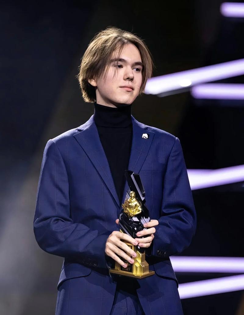 degster 已经抵达科隆， Heroic 已经准备好在IEM科隆的决定性比赛中出战